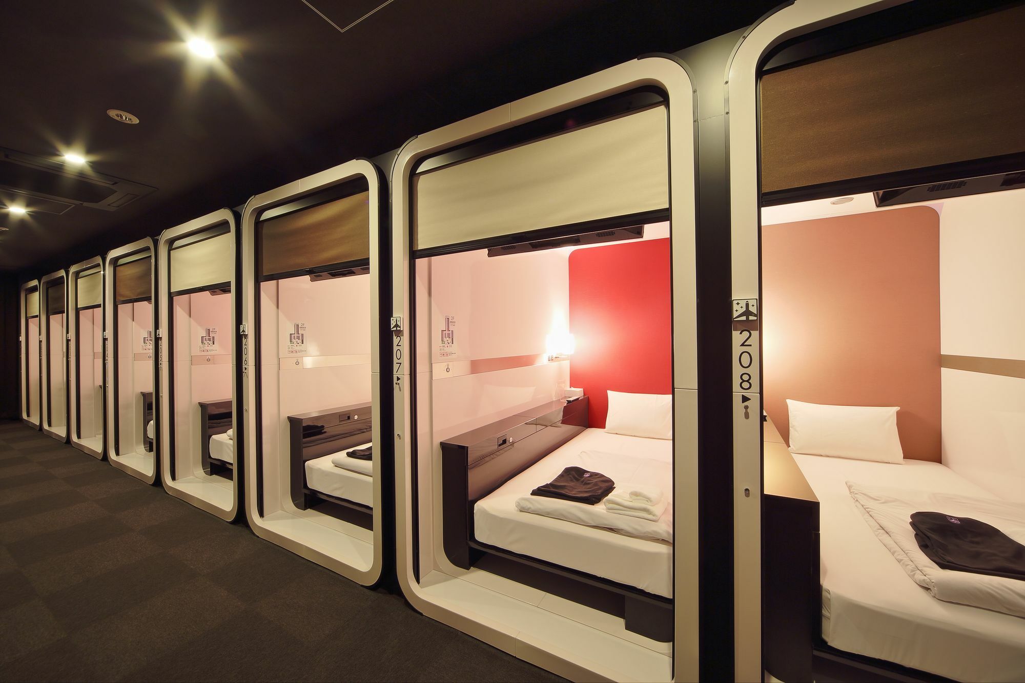 First Cabin Hanshin Nishiumeda 大阪市 エクステリア 写真